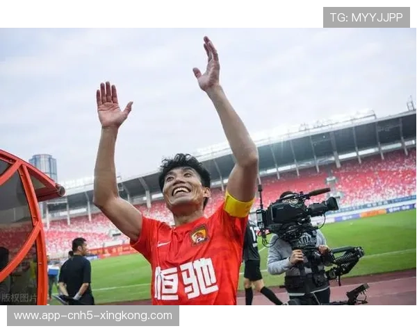 冠军争夺进入“抢分期”,每轮结果都可能改写格局 冠军争夺进入“抢分期”,每轮结果都可能改写格局