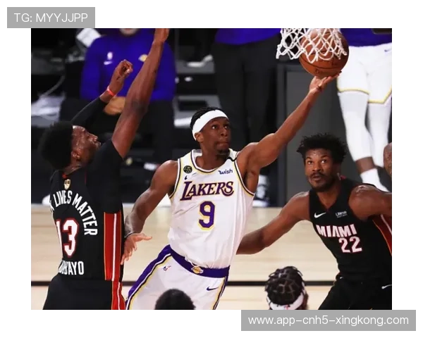 湖人内外线平衡打法奏效取胜