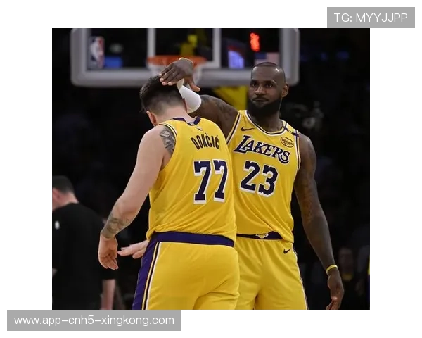 湖人再度取胜，詹姆斯赛后称信心回归，湖人夺冠詹姆斯转会