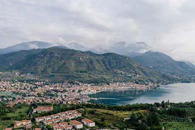 2001年西部决赛：沙奎尔·奥尼尔在对阵太阳的比赛中表现惊人，带领湖人实现逆转，成功晋级总决赛，当赛季夺冠。